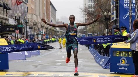 Kenyans sweep in Boston Marathon, but favorite Kipchoge falls short